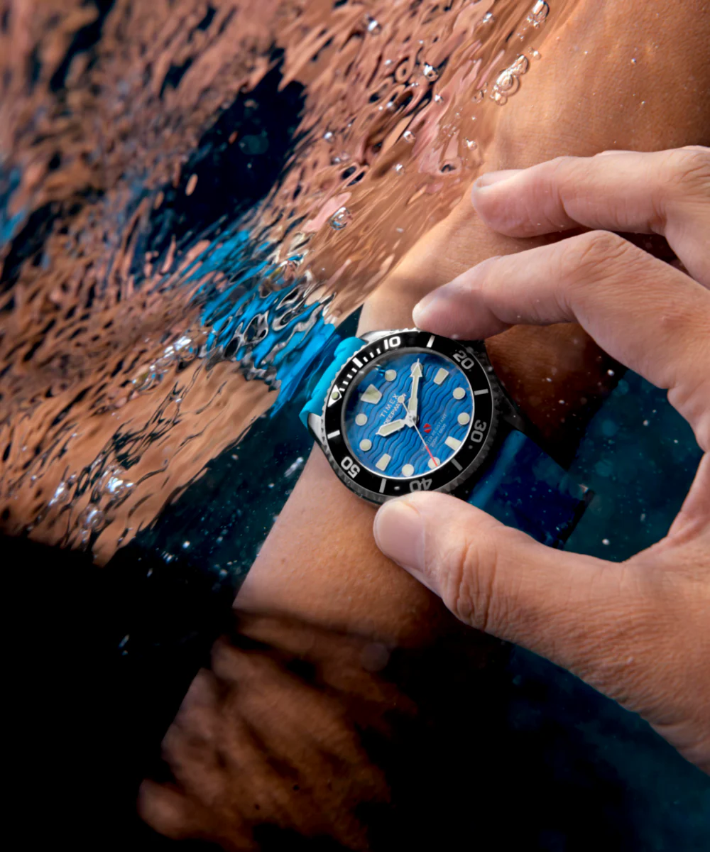 Deepwater Meridian 200 38mm HNBR Rubber Strap Watch - Image 9