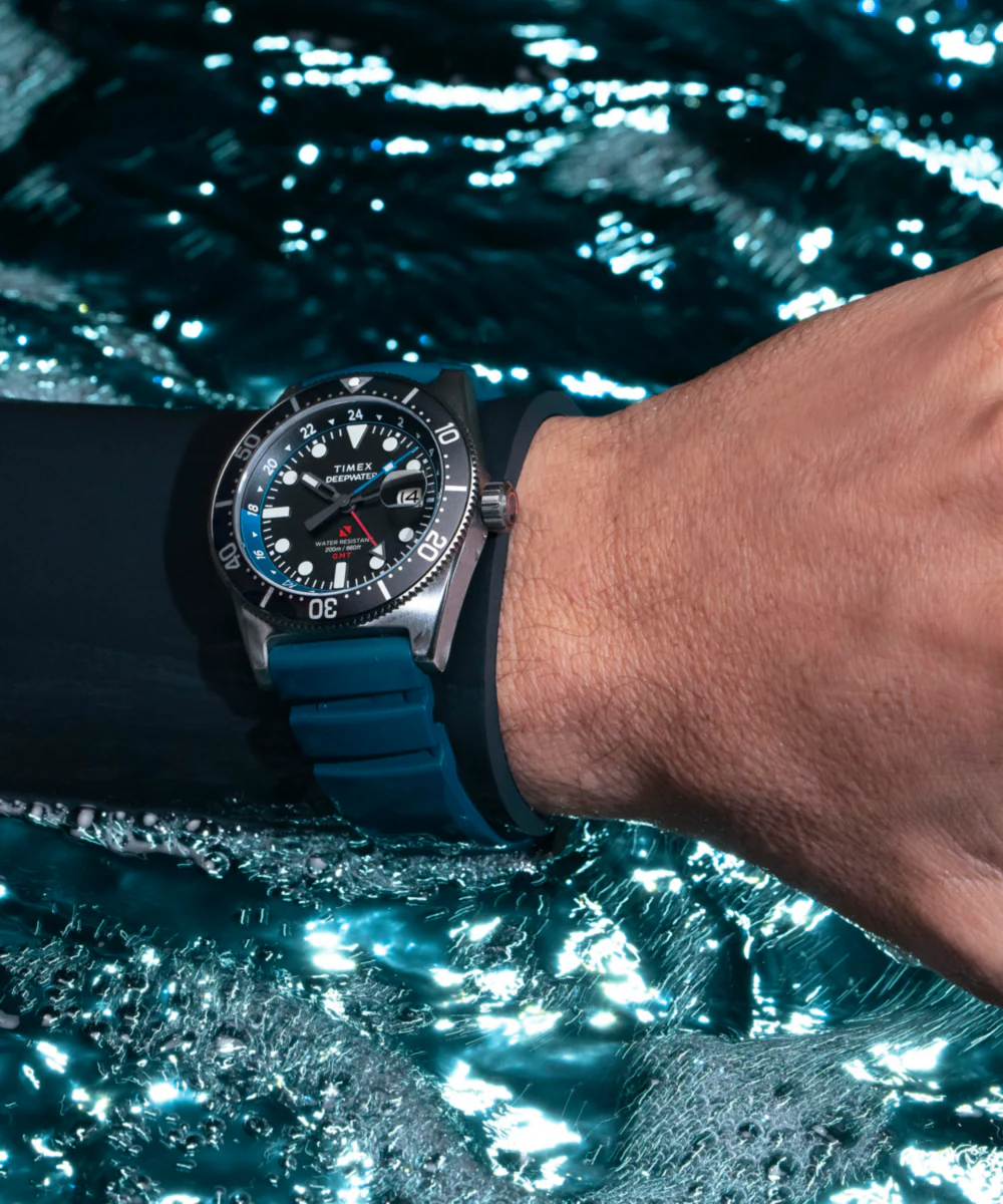 Deepwater Reef 200 GMT 41mm Synthetic Rubber Strap Watch - Image 2