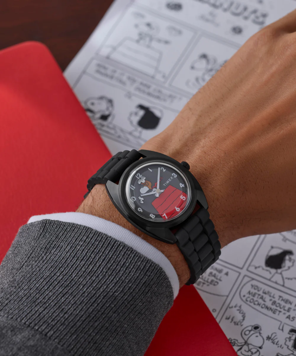 Peanuts® x Timex 1979 Reissue Inspired 37mm Silicone Strap Watch - Image 2