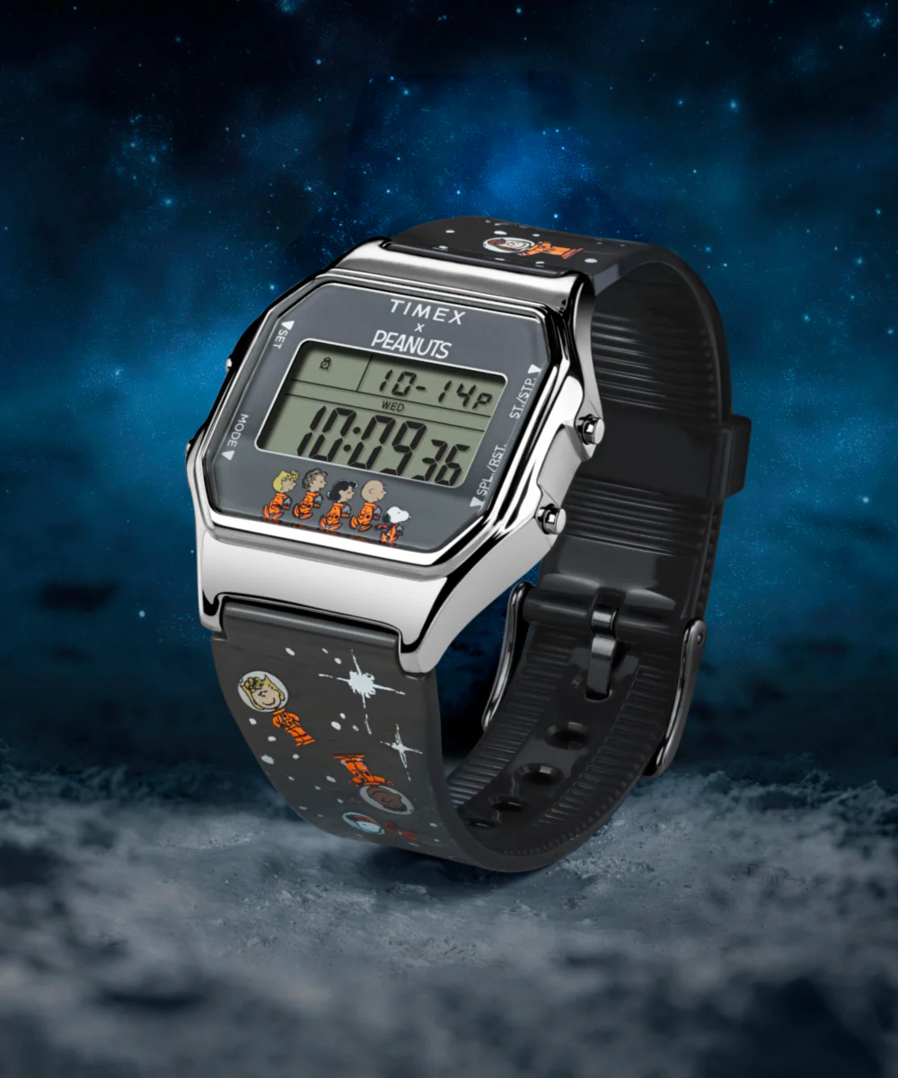 Peanuts® x Timex T80 Peanuts Space 34mm Resin Strap Watch - Image 6