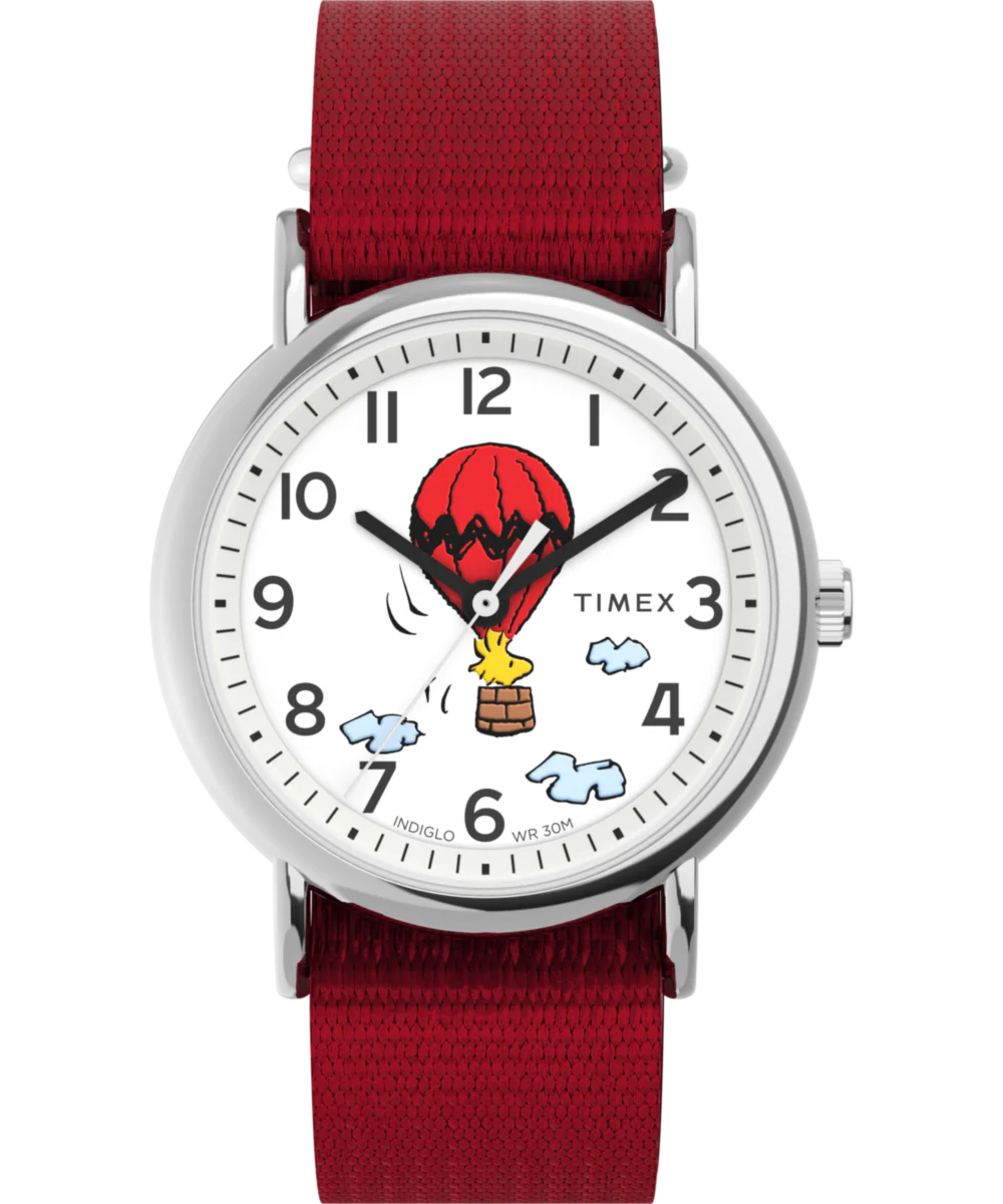 Peanuts® x Timex Weekender Balloon 38mm Fabric Strap Watch